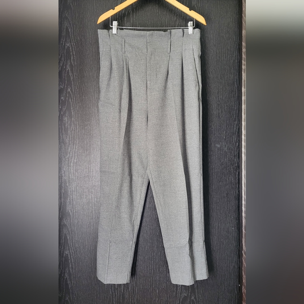 H&M Gray Paperbag Cropped Women's Pants